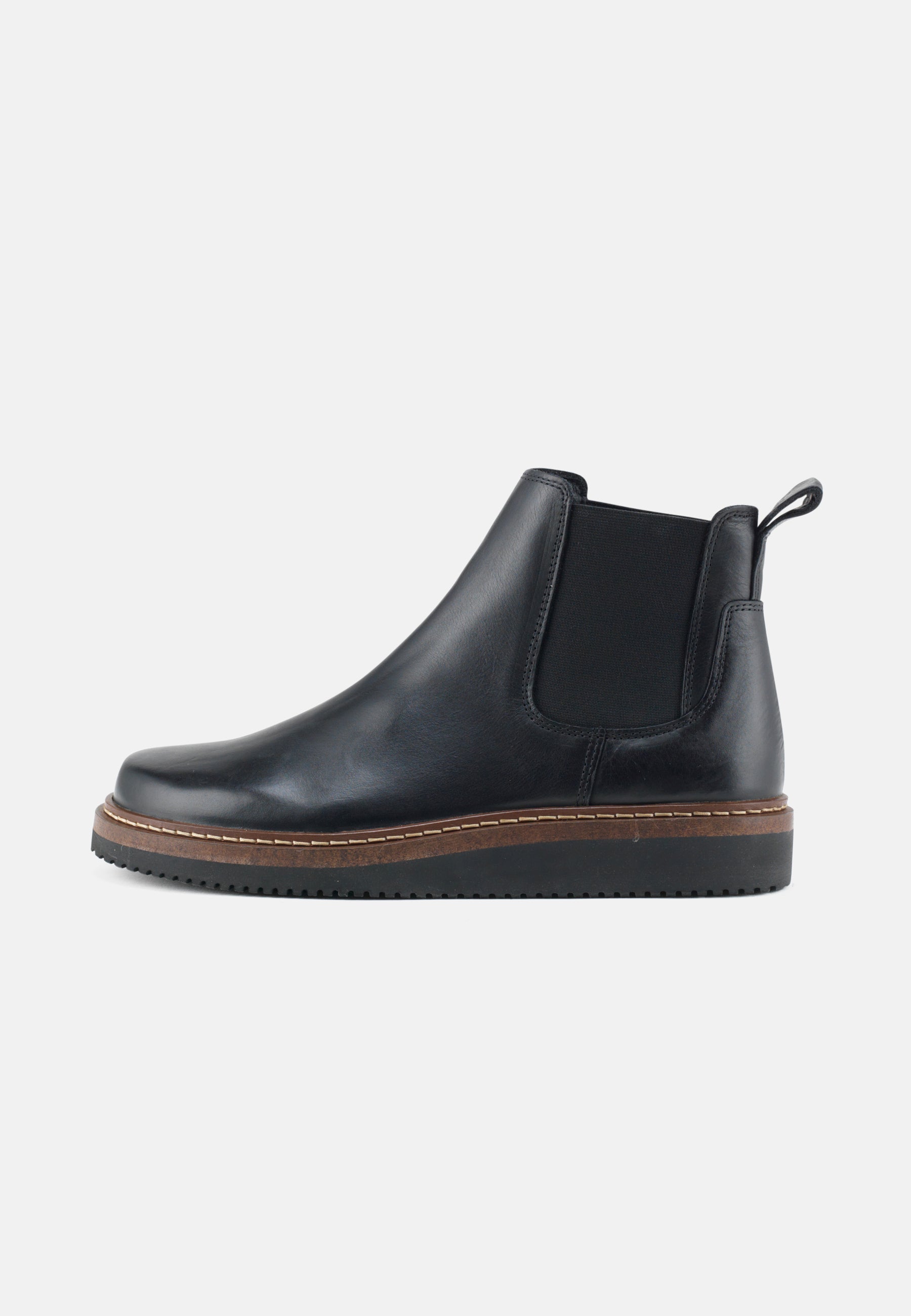 Gry Waxy Leather - Welted Sole CF