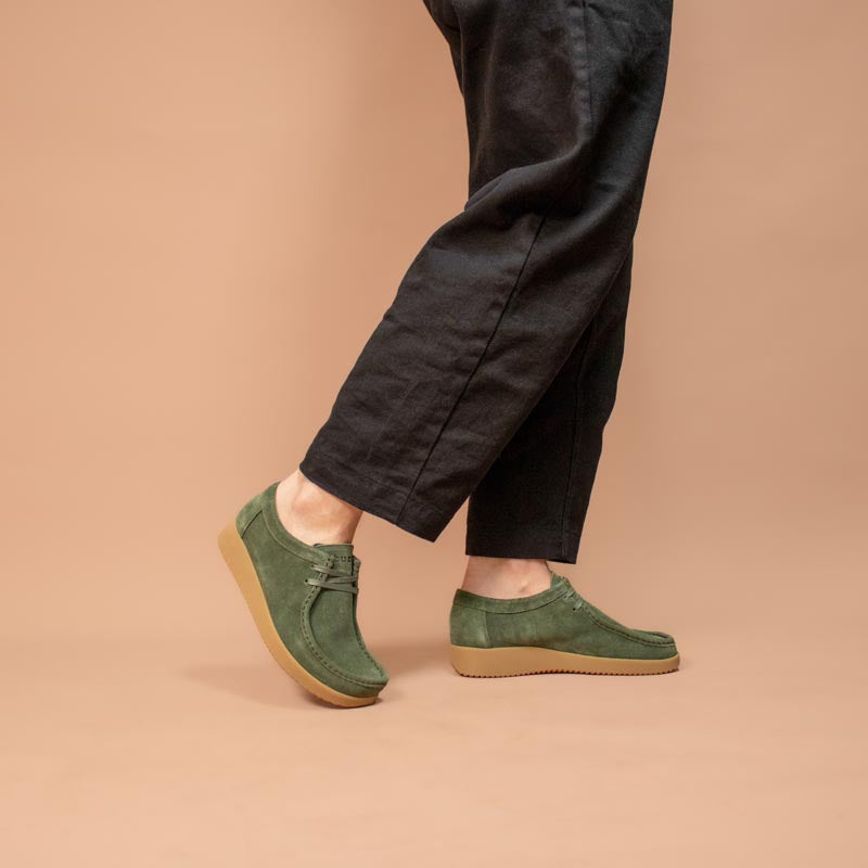 Alba - Chrome Free Suede with Gum Sole