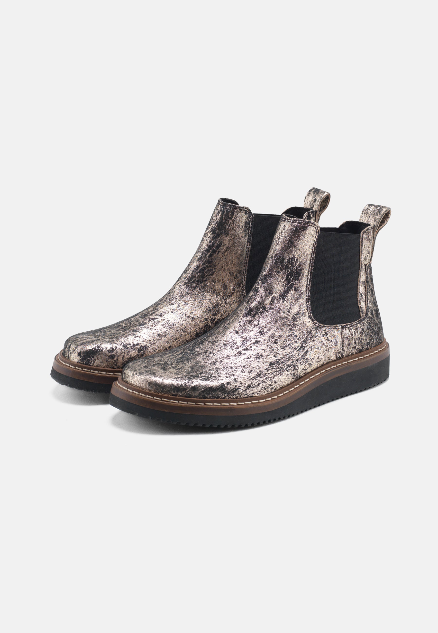 Gry Waxy Leather - Welted Sole CF